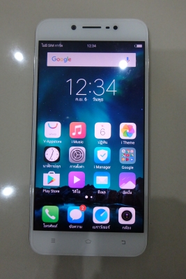 VIVO V5 Lite (1609) สีทอง ติดฟีล์มแล้ว สภาพใหม่ มีประกันศูนย์ถึง 22-4-61 ส่งฟรี