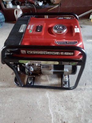 เครื่องปั่นไฟ 220โวลต์