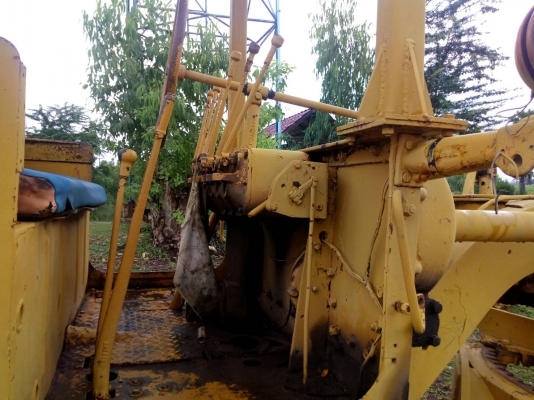 ขาย รถเกรด CAT 12F ไม่มีเครื่อง เอกสารใบซื้อขาย ขายตามสภาพนี้ ราคาต่อรองได้