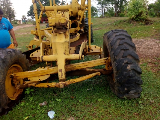 ขาย รถเกรด CAT 12F ไม่มีเครื่อง เอกสารใบซื้อขาย ขายตามสภาพนี้ ราคาต่อรองได้