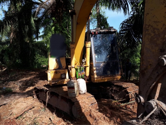 ขายรถแบคโฮ KOMATSU PC120-5 คอนโทนสั้น แอร์เย็น สวยๆสนใจโทร 081-970-1072 ขายรถแบคโฮ KOMATSU PC120-5 คอนโทนสั้น แอร์เย็น สวยๆสนใจโทร 081-970-1072