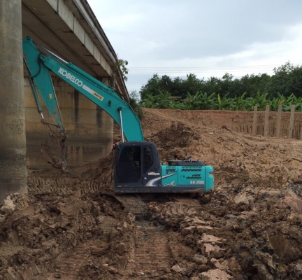 ขายแบคโฮ KOBELCO SK200-8 superXm ทำงาน 4XXXชั่วโมง สนใจโทร 081-970-1072