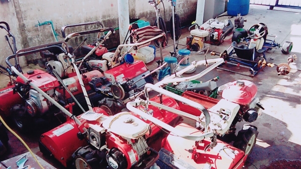 หนึ่ง/รังสิต ขายทุกอย่างครับ สากกะเบือยันเรือรบ