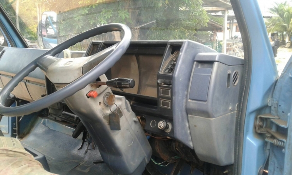 ขายNPR59LU5 115 ปี38 เพาเวอร์ ท้ายF พร้อมใช้ครับ