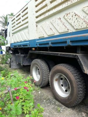 ขายรถบรรทุก 10 ล้อดัมพ์ ISUZU DECA 360 แรงม้าปี 2556 ราคา 2100000