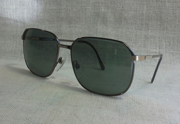 โคตรแว่นตาเยอรมันไททาเนียมรุ่นพิเศษ ! เอ็กซ์คลูซีฟ ซีรีส์ ! Vintage RODENSTOCK handmade in Germany