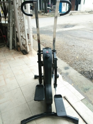 เครื่องออกกำลังกายวิ่งกึ่งสเตป cyclone เครื่องออกกำลังกายวิ่งกึ่งสเตป cyclone