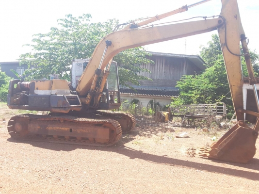 ขาย!! >>> Komatsu Pc120 รุ่น 3 ช่วงล่างดี บูมอาร์มสวย ทำงานได้ 240,000บาท <<< เบอร์ติดต่อ 098-7155789 086-4631102