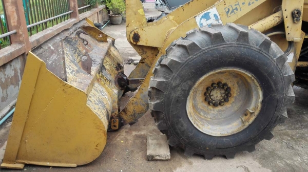 รถตักมือสอง/ Komatsu WA100-3 เก่าในใช้ในไทยแล้วแต่เก็บจุดออนแล้ว เอกสารเล่ม รถตักมือสอง/ Komatsu WA100-3 เก่าในใช้ในไทยแล้วแต่เก็บจุดออนแล้ว เอกสารเล่ม