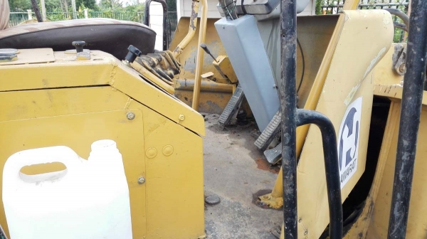 รถตักมือสอง/ Komatsu WA100-3 เก่าในใช้ในไทยแล้วแต่เก็บจุดออนแล้ว เอกสารเล่ม รถตักมือสอง/ Komatsu WA100-3 เก่าในใช้ในไทยแล้วแต่เก็บจุดออนแล้ว เอกสารเล่ม