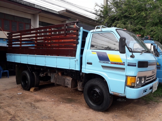ISUZU KS110 แรงม้า รถห้างแท้ เกียร์สั้น(คุณบุญมารับรถไปวิ่งงานทำเงินเรียบร้อยแล้วคับขอบคุณหลายๆเด้อค