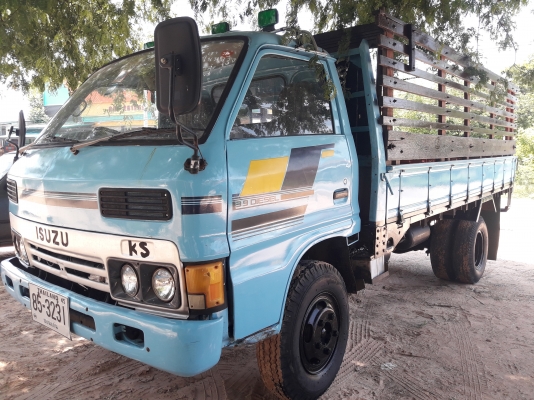 ISUZU KS110 แรงม้า รถห้างแท้ เกียร์สั้น(คุณบุญมารับรถไปวิ่งงานทำเงินเรียบร้อยแล้วคับขอบคุณหลายๆเด้อค ISUZU KS110 แรงม้า รถห้างแท้ เกียร์สั้น(คุณบุญมารับรถไปวิ่งงานทำเงินเรียบร้อยแล้วคับขอบคุณหลายๆเด้อค