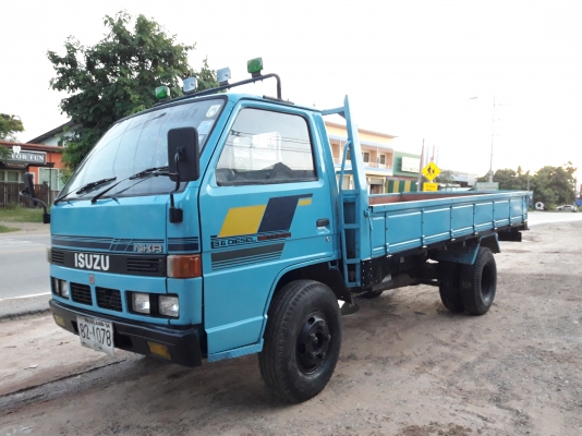 ขาย 6ล้อ ISUZU100 แรงม้า เครื่องแน่นๆ แห้ง แรงดี 4BC2ฝาดำ แชทซีสวยๆตลอดเส้น เดิมๆ ช่วงล่างแน่นๆ เกีย