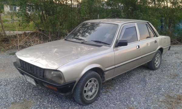 ขายครับรถเก๋งเปอร์โย505