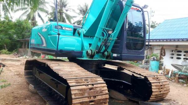 ขายรถแบ็คโฮ KOBELCO SK200-8 YN12 Super สภาพดี พร้อมใช้งาน