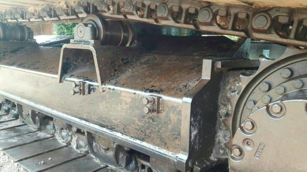 ขายรถแบ็คโฮ HITACHI ZX200-5G  สภาพดี พร้อมใช้งาน