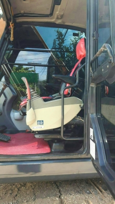 ขายรถแบ็คโฮ HITACHI ZX200-5G  สภาพดี พร้อมใช้งาน