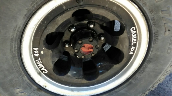 ขายแม็ก5วง ยาง5เส้น 7500 ครับ ขายแม็ก5วง ยาง5เส้น 7500 ครับ