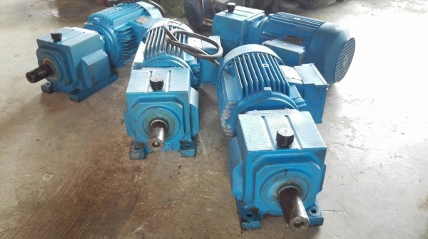 ** SOLD ** มอเตอร์เกียร์ FLENDER HIMMEL 2 HP 1:10.57 (133rpm) ไฟ 380V สภาพใหม่พร้อมใช้