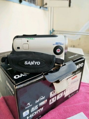 กล้องวีดีโอ sanyo xacti WH1