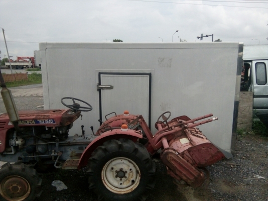 ตู้ฟีดประตู 3 บาน  ยาว 3.11 เมตร กว้าง 1.71 เมตร สูง 1.80 เมตร แซซซีตู้กว้าง 70 เซนติเมตร