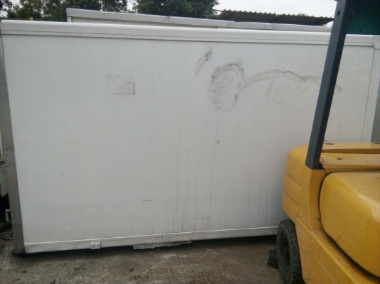 ตู้ฟีดประตู 3 บาน  ยาว 3.11 เมตร กว้าง 1.74 สูง 1.80 เมตร  แซซซีตู้กว้าง 83 เซนติเมตร