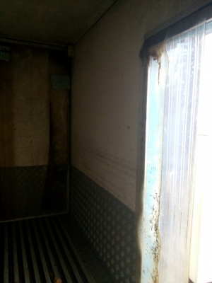 ตู้ฟีดประตู 3 บาน ยาว 3.10 เมตร กว้าง 1.70 เมตร สูง 1.90 เมตร แซซซีตู้กว้าง 73 เซนติเมตร