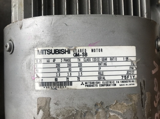 ขายมอเตอร์เกียร์ Mitsubishi 1HP. 380V made in Japan อัตราทด 1:25 มีระบบเบรคในตัว สภาพสวย พร้อมใช้งาน มี 2ตัว ครับ