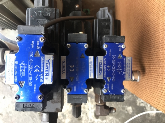 ขายชุดปั้มน้ำมันไฮโดรลิค ขนาด 3HP. 380V พร้อมวาล์วคอนโทรล 110vac 3ชุด สภาพสวย พร้อมใช้งาน