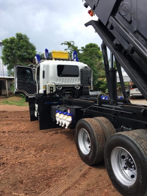 Isuzu 360 แรง ปี 56 แม่เดี่ยวดัมพ์สามมิตร มีระบบลากพ่วง ไมล์น้อย