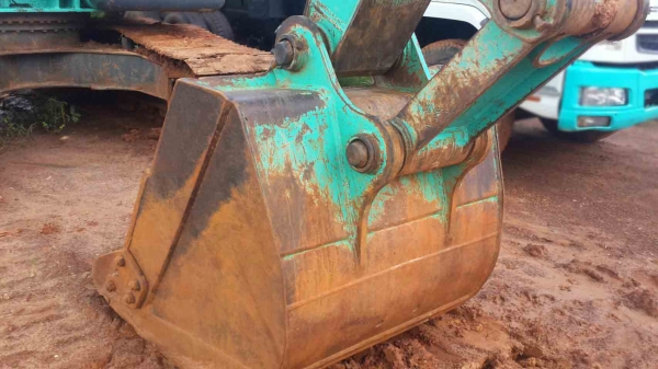 ขายรถแบ็คโฮ KOBELCO SK200-8 YN12 Super สภาพดี พร้อมใช้งาน