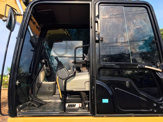 ขายรถแบ็คโฮ CAT 320D JAPAN แท้ ใช้งาน 7,3xx ชั่วโมง สภาพดี พร้อมใช้งาน