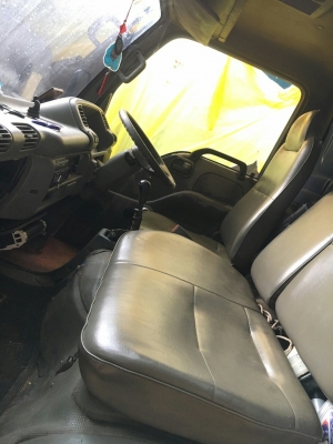 รถบรรทุก 6 ล้อ ISUZU NKR ป้ายไม่ติดเวลา กระบะยาว 3.40 เมตร