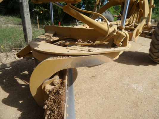 รถเกรด CAT 140H รถเก่านอก เล่มทะเบียน รถเกรด CAT 140H รถเก่านอก เล่มทะเบียน