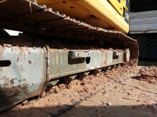 ขายรถแบคโฮ KOMATSU PC130-8 ทำงาน 6556ชั่วโมง สวยๆสนใจโทร 081-970-1072