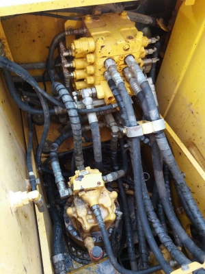 ขายรถแบคโฮ KOMATSU PC130-8 ทำงาน 6556ชั่วโมง สวยๆสนใจโทร 081-970-1072