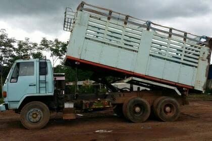 ** ขายราคา 695,000บ. ** สิบลัอ อิซูชุ ร็อค FVZ32M 210HP 2เพา ดั้ม.ค็อกเกษตร&quot;มีระบบลากลูก&quot; 
