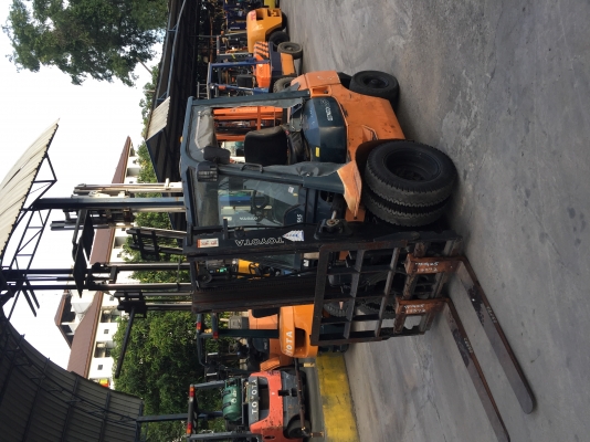 -:-*&bull;*ข า ยร ถ ย ก นำ เ ข้ า*&bull;*-:-TOYOTA 7FD25 เครื่องดีเซล งาเท เสาสูง3เมตร สนใจติดต่อ083-062-0223ปอน