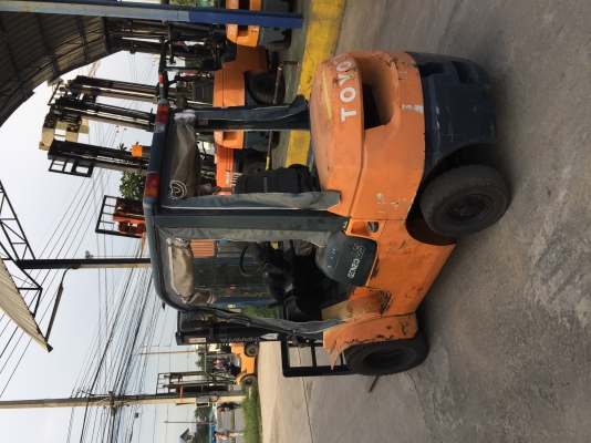 -:-*&bull;*ข า ยร ถ ย ก นำ เ ข้ า*&bull;*-:-TOYOTA 7FD25 เครื่องดีเซล งาเท เสาสูง3เมตร สนใจติดต่อ083-062-0223ปอน