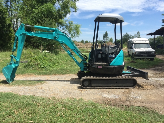 รถขุด kobelco sk25sr-2 (ขนาด2.5ตัน)เก่าญี่ปุ่นไม่เคยใช้ในไทย โทร 086-1602189
