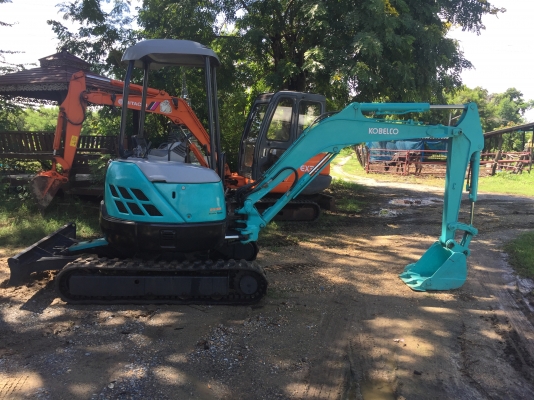 รถขุด kobelco sk25sr-2 (ขนาด2.5ตัน)เก่าญี่ปุ่นไม่เคยใช้ในไทย โทร 086-1602189