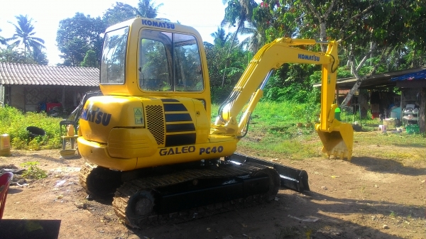 ขาย KOMATSU PC40-7 ขาย KOMATSU PC40-7