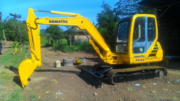 ขาย KOMATSU PC40-7 ขาย KOMATSU PC40-7