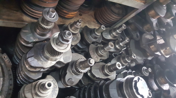 ข้อเหวียง Toyota  Nissan kosmasu Hino Isuzu Mitsubishi