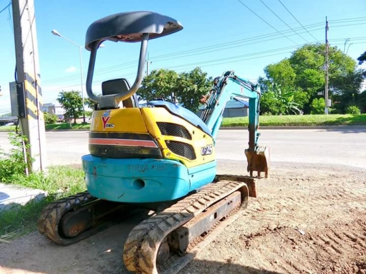 ขายรถขุด ยี่ห้อ: KUBOTA แบบ: U25-3 คอนโทนสั้น ปั้มนิ้ว มีลายหัวกะแทก เครื่อง3สูบ รถเก่านอกแท้100\% นำเข้าจากญี่ปุ่น ไม่เคยใช้งานในไทย รถมีเอกสารใบอินวอย  สนใจติดต่อ โทร : 099-907-9273 กิ๊ฟ กมลชนก