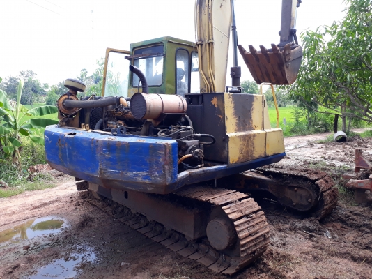 ขายด่วน KOMATSU PC120-3 สภาพพร้อมใช้งาน เครื่ิงปั้มดี โซ่ช่วงล่างพร้อมทำงาน สนใจโทรสอบถาม 093-0764943  088-3223272  K ตั้ม