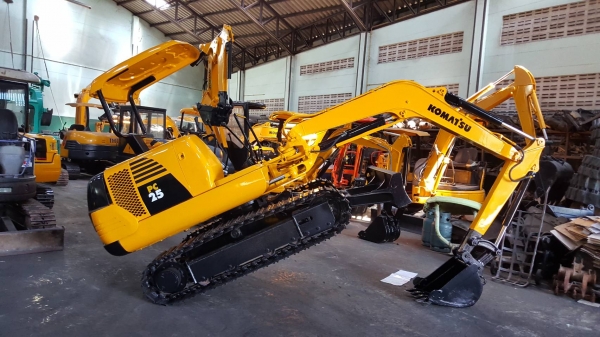 ขาย รถขุด KOMATSU รุ่น PC25-1- มือสองญี่ปุ่น แทรกเหล็ก สลัก บูทเอวแน่น 100\% มือถือ 0818753444  สอบถามเพิ่มเติมได้ที่ http://line.me/ti/p/mFkzr50JVd