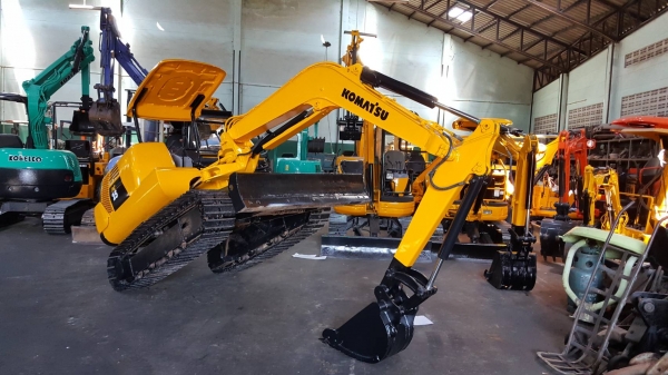 ขาย รถขุด KOMATSU รุ่น PC25-1- มือสองญี่ปุ่น แทรกเหล็ก สลัก บูทเอวแน่น 100\% มือถือ 0818753444  สอบถามเพิ่มเติมได้ที่ http://line.me/ti/p/mFkzr50JVd