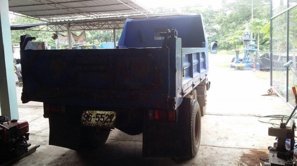 ขายรถดั้ม3คิว 110แรง มี2คัน ราคา260,000 สนใจโทร 090-8588220 093-3258446 www.narong2truck.com www.tru ขายรถดั้ม3คิว 110แรง มี2คัน ราคา260,000 สนใจโทร 090-8588220 093-3258446 www.narong2truck.com www.tru