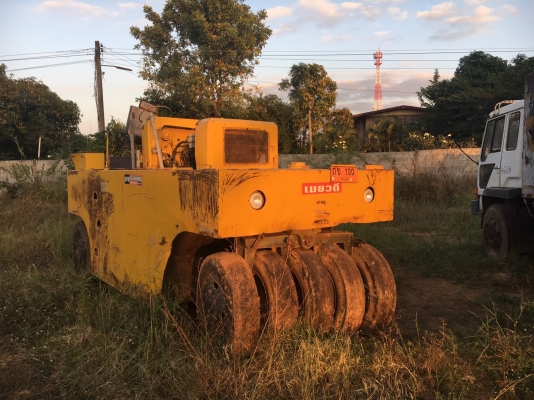 ขายด่วนรถบดล้อยาง11ล้อ WATANABE WP15 เอกสารเล่มทะเบียน